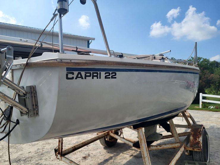 capri-sailboat-w/-single-axle-bumper-trailer-and-johnson-sailmaster-motor-image-29
