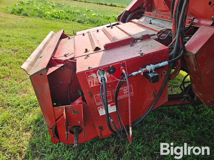 1988-case-ih-1660-image-11
