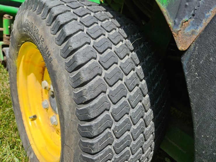 2011-john-deere-1445-image-40