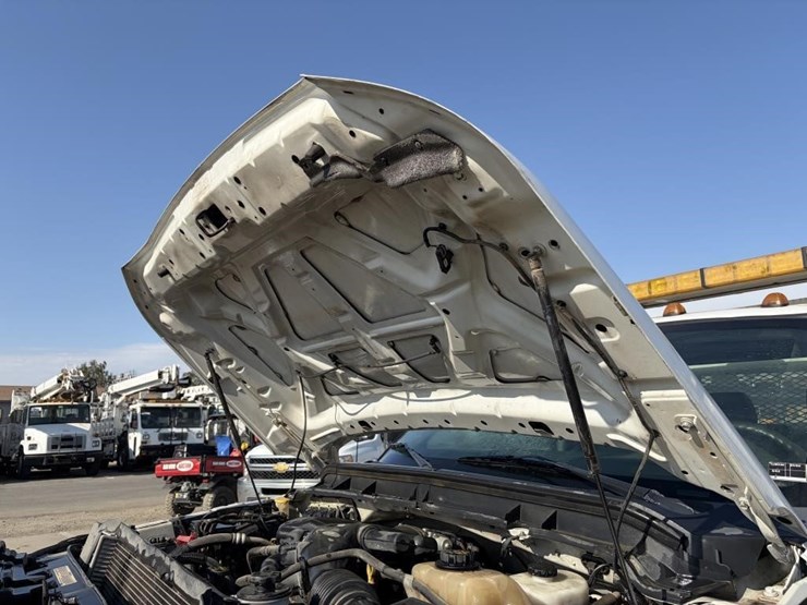 2011-ford-f550-image-10