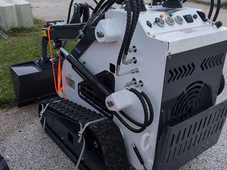 zjg-mini-skid-steer-loader-zj-380-(white)---15hp-image-8
