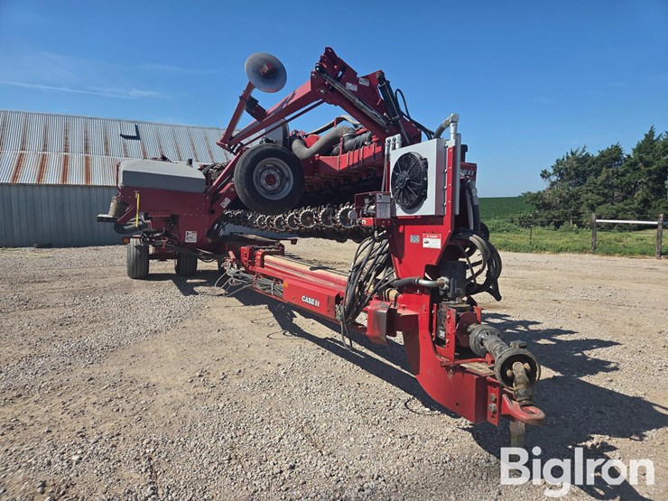 case-ih-1240-image-3