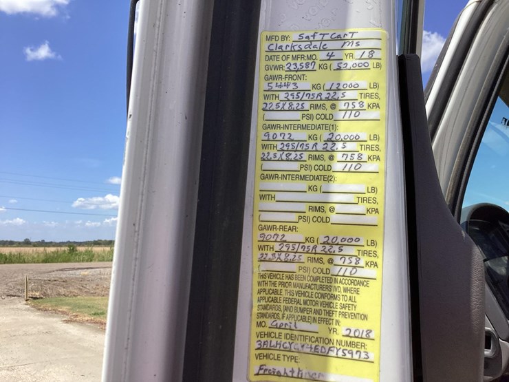 2014-freightliner-m2-image-63