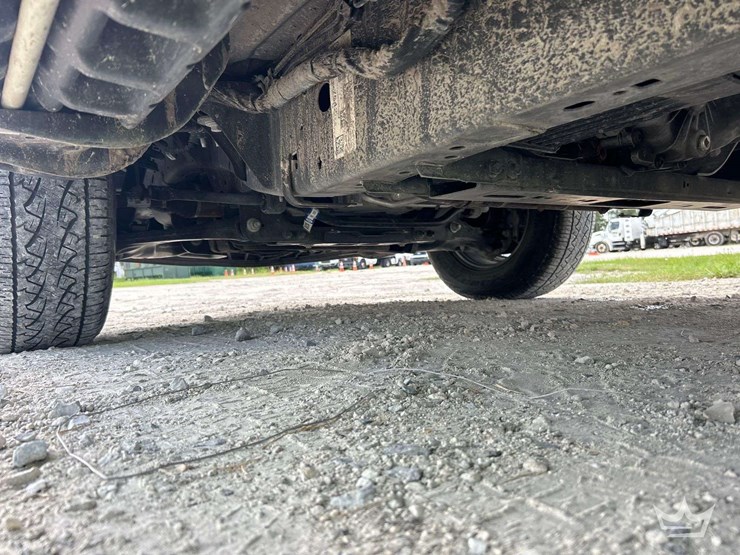 2021-ford-f150-image-25