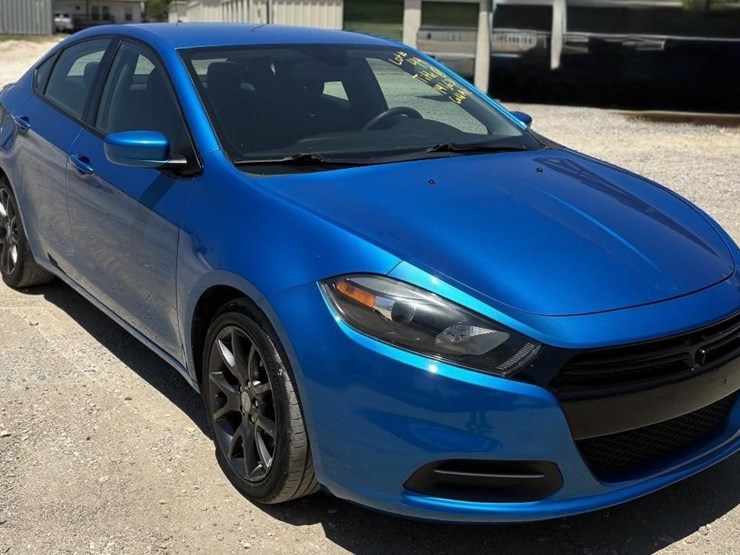 l1--2016-dodge-dart-image-4