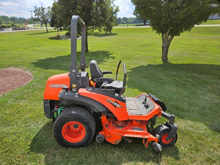 kubota-zd326s-image-6