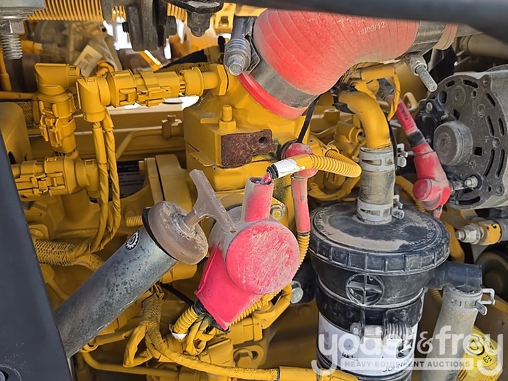 2019-deere-310sl-image-43