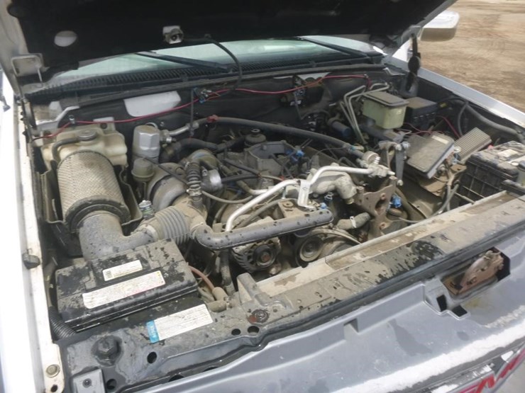 1999-gmc-3500-image-18