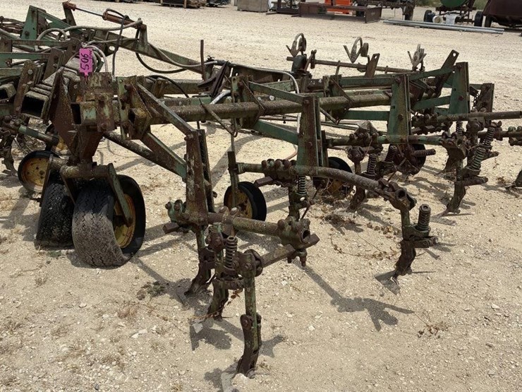 l2---jd-front-row-cultivator-ef00715-image-4