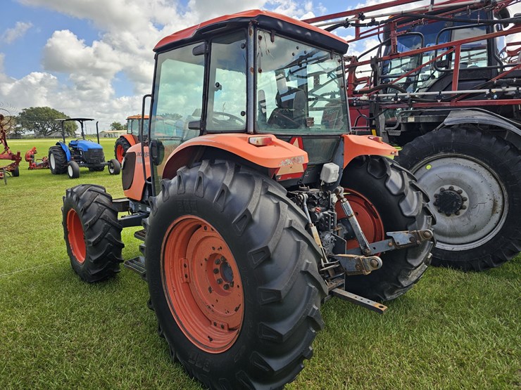 2015-kubota-m108s-image-4