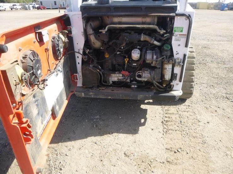 2020-bobcat-t770-image-12