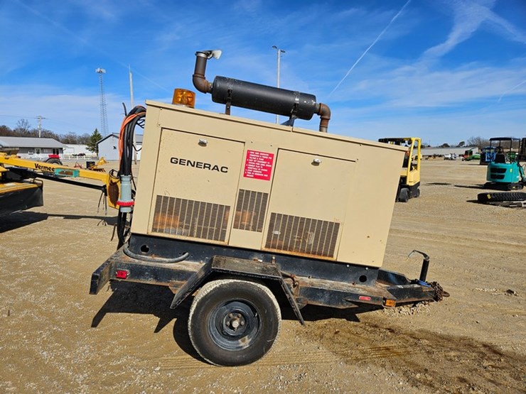 #116-•-generac-towable-diesel-generator-image-6