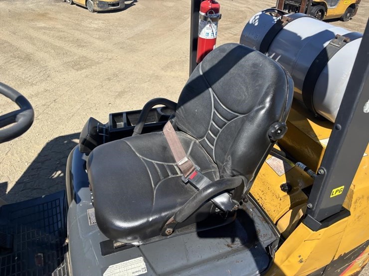 2016-caterpillar-2c6000-image-17