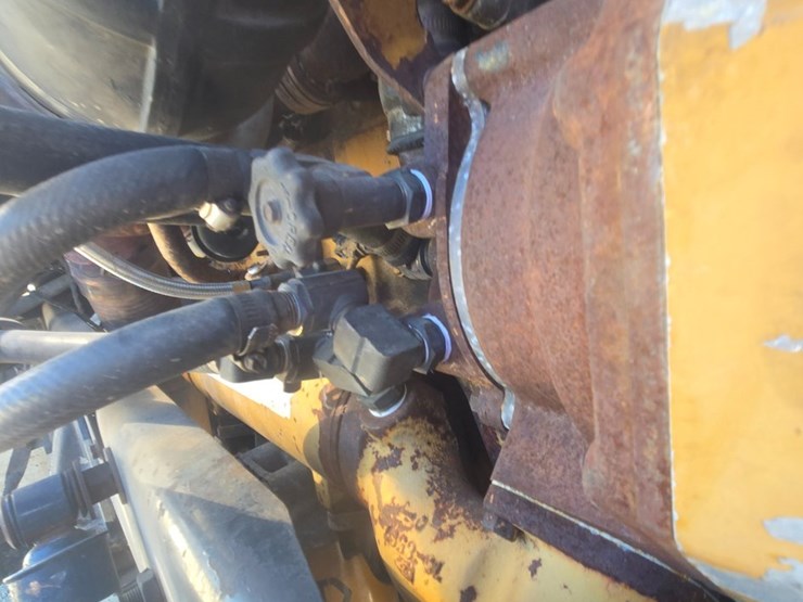 1995-peterbilt-379-image-47
