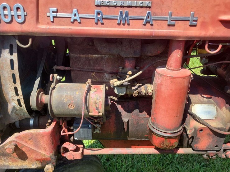 farmall-200-with-fast-hitch-sickle-mower-image-11