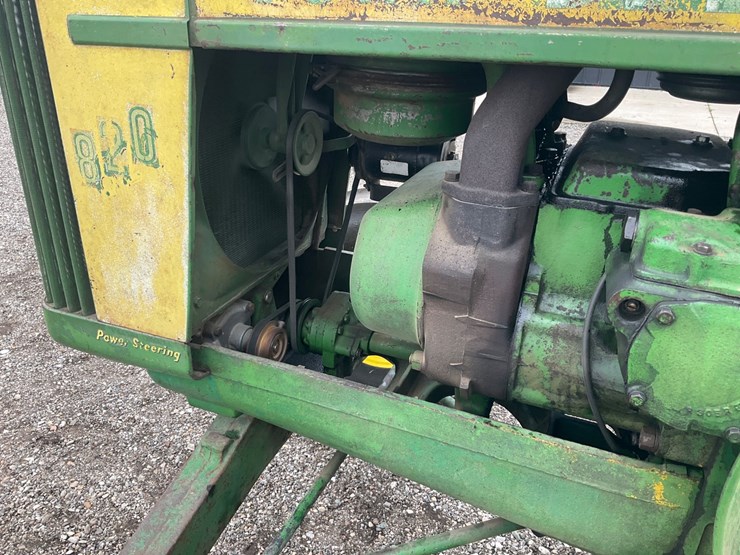 1958-john-deere-820-image-24