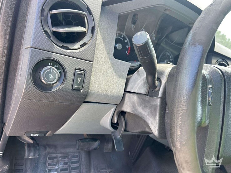 2011-ford-f350-image-18