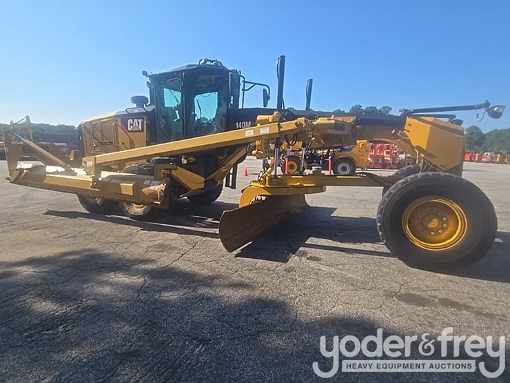 2019-caterpillar-140m3-image-6
