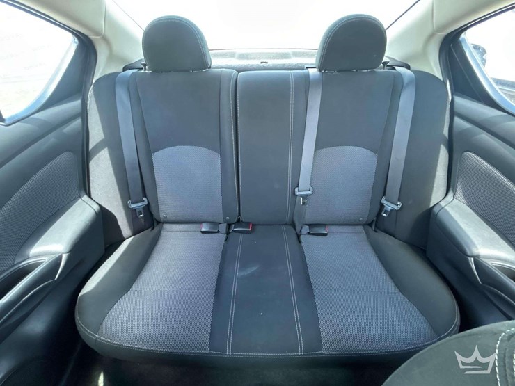 2016-nissan-versa-sedan-image-20