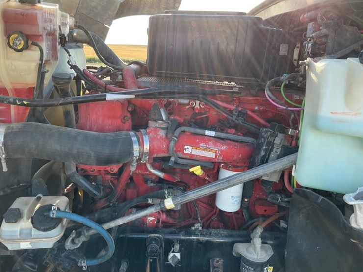 2013-freightliner-coronado-122-sd-image-9
