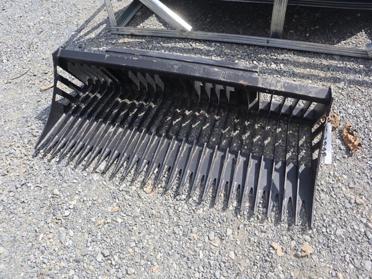 sliding-loader-seive-bucket-image-1
