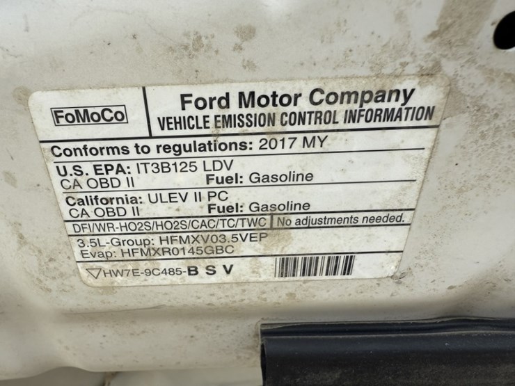 2017-ford-explorer-image-14
