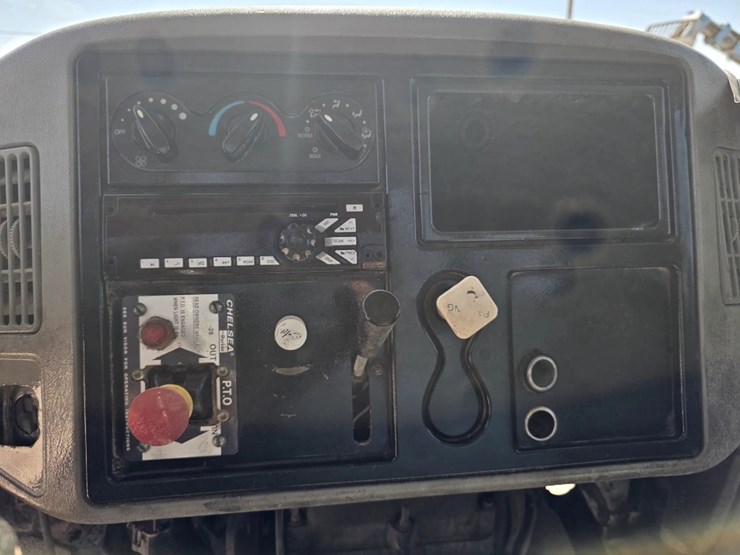 2009-international-durastar-4300-image-10