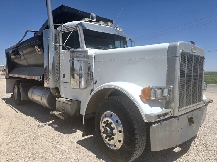 1998-peterbilt-379-image-3