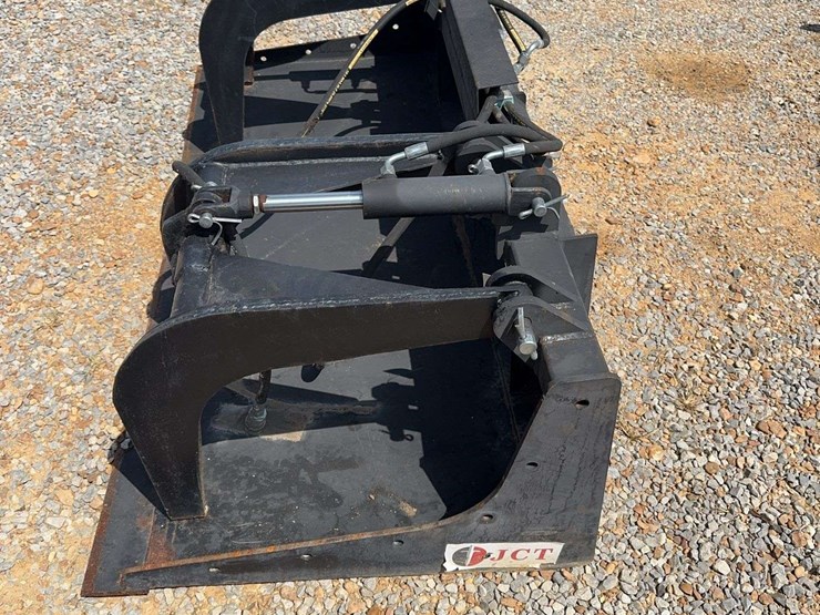 skid-steer-grapple-bucket-image-3