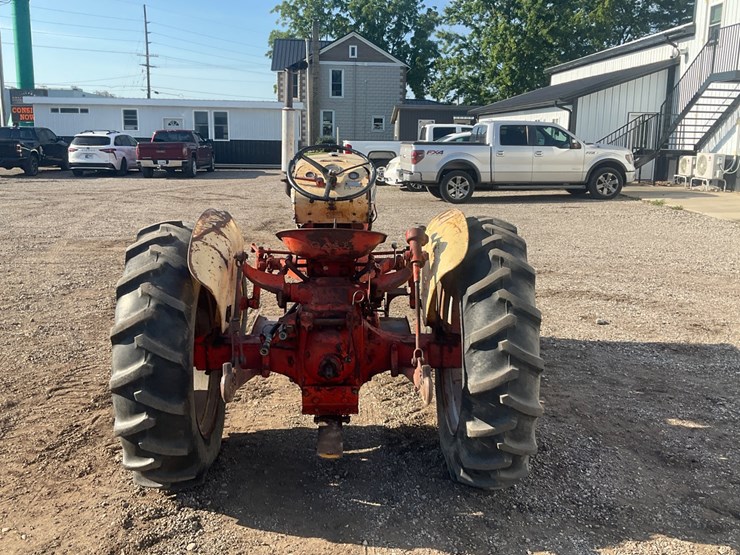#6068-•-1958-case-211-b-tractor-image-4