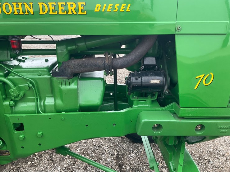 1955-john-deere-70-image-13