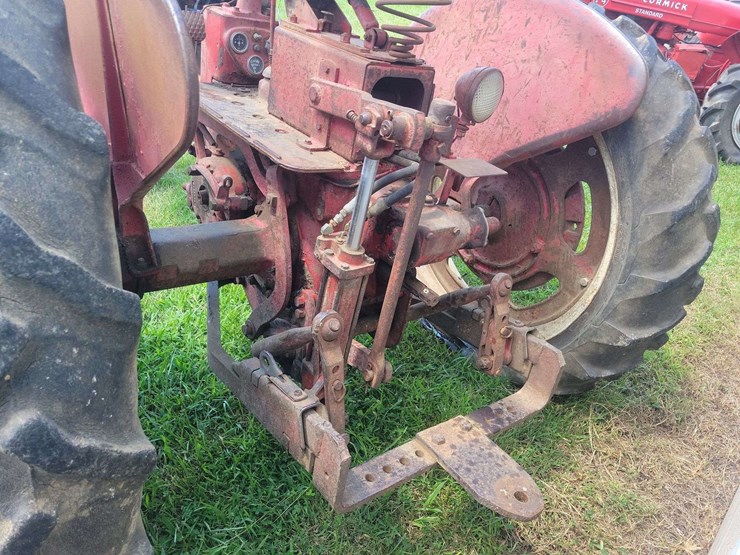 1953-farmall-super-c-image-4