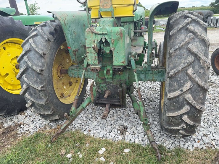 1961-john-deere-3010-image-9