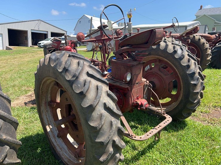 1954-farmall-super-h-image-3