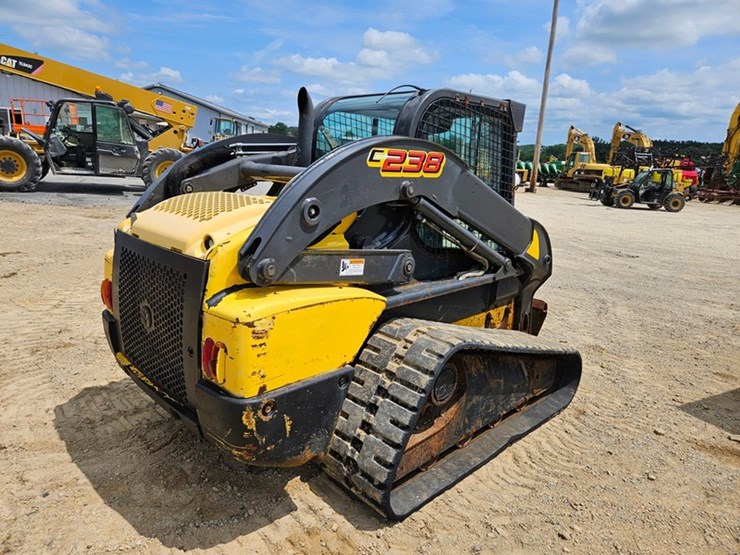 new-holland-c238-image-5
