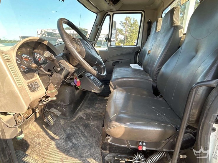 2019-international-workstar-7400-image-12