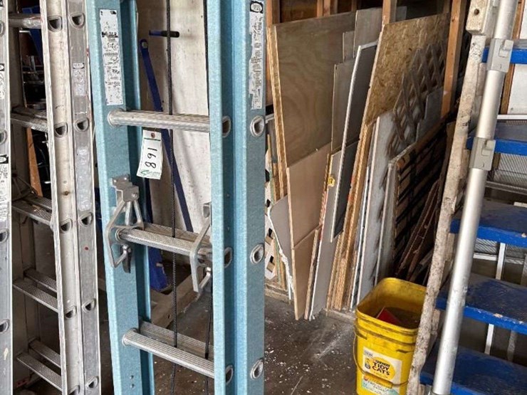 werner-extension-ladder,-20-ft.-image-2