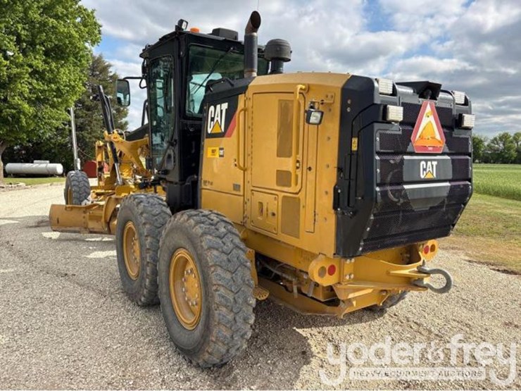 2017-caterpillar-120m2-image-3