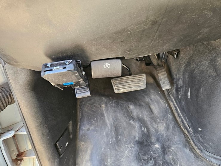 2018-chevrolet-g20-image-26