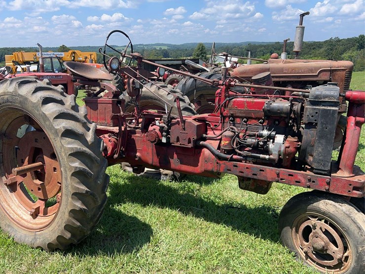 1954-farmall-super-h-image-7