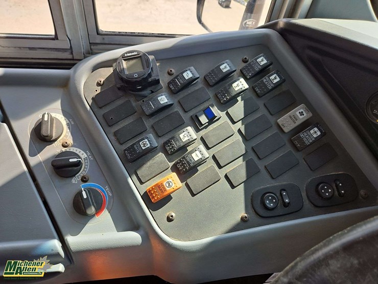 2014-ic-bus-ce-image-19