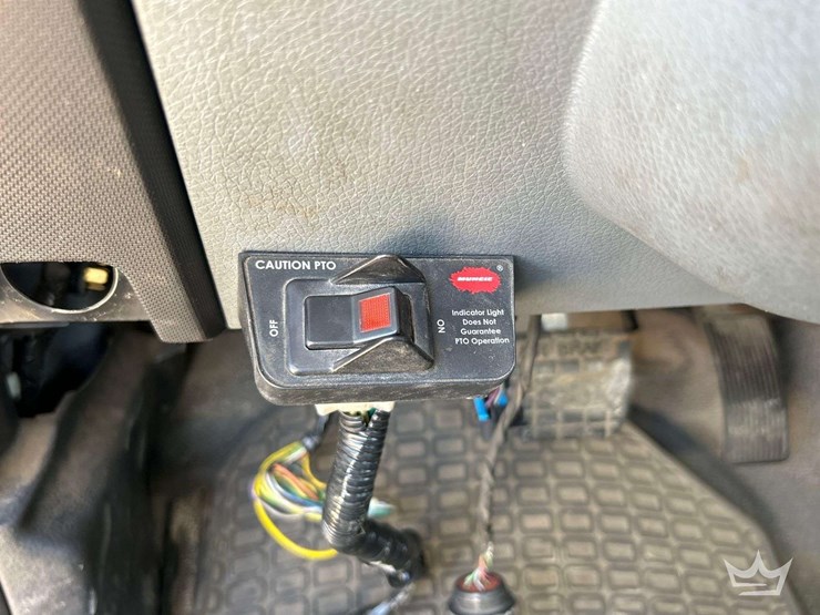2017-ford-f750-image-24