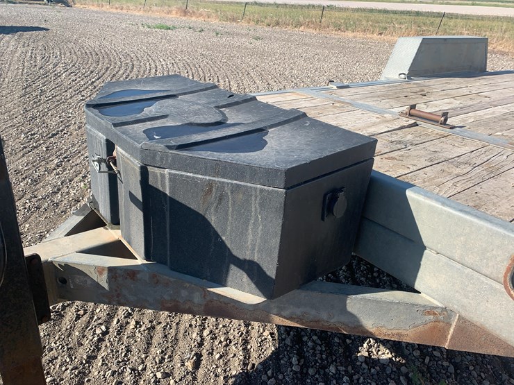 midsota-tilt-bed-trailer-image-15