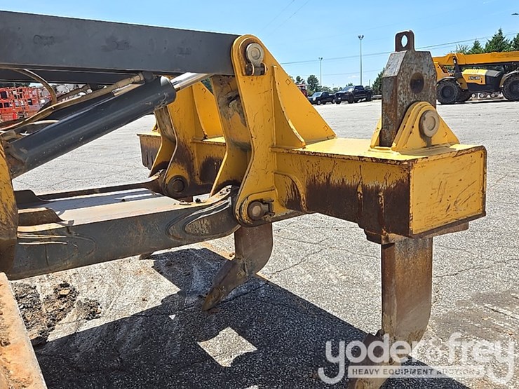 2018-deere-850k-image-36
