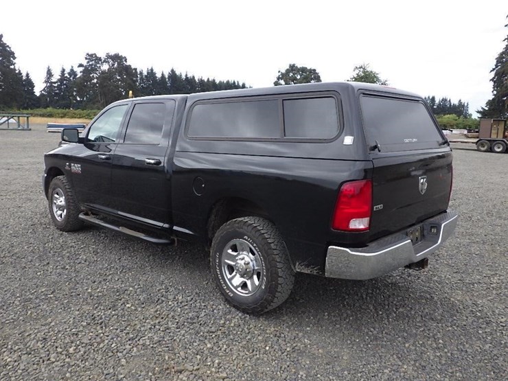 2017-dodge-2500-image-3
