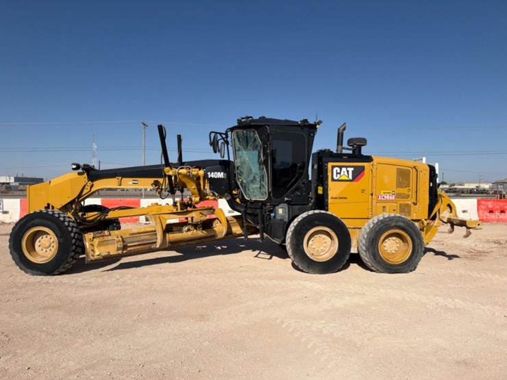 2018-caterpillar-140m3-image-2