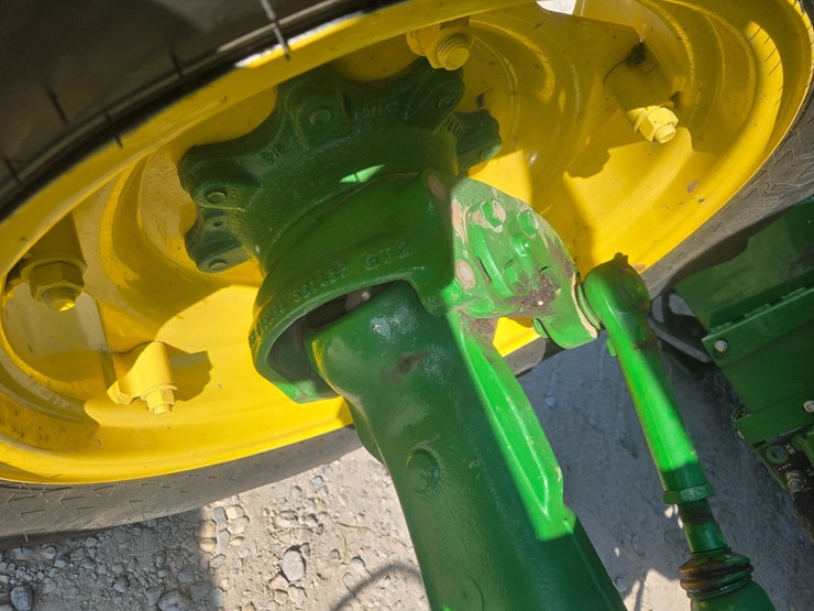 2024-john-deere-5075e-image-59