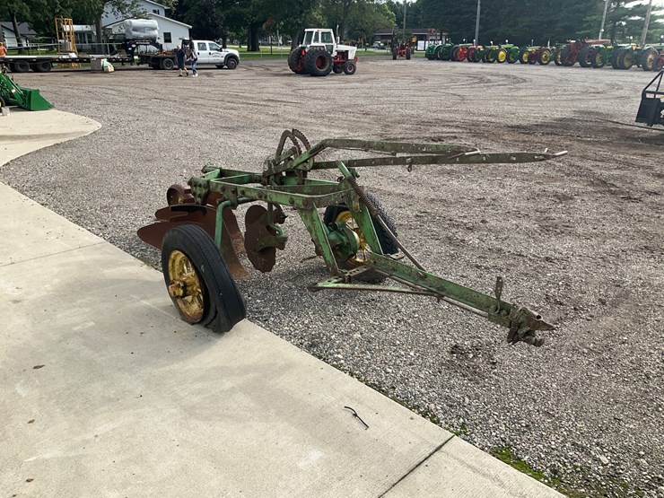 #5308-•-2-bottom-pull-type-moldboard-plow-image-5