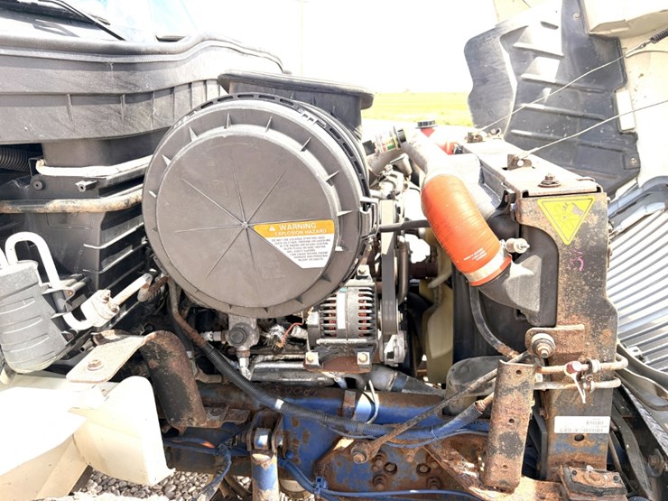 2010-international-durastar-4300-image-11