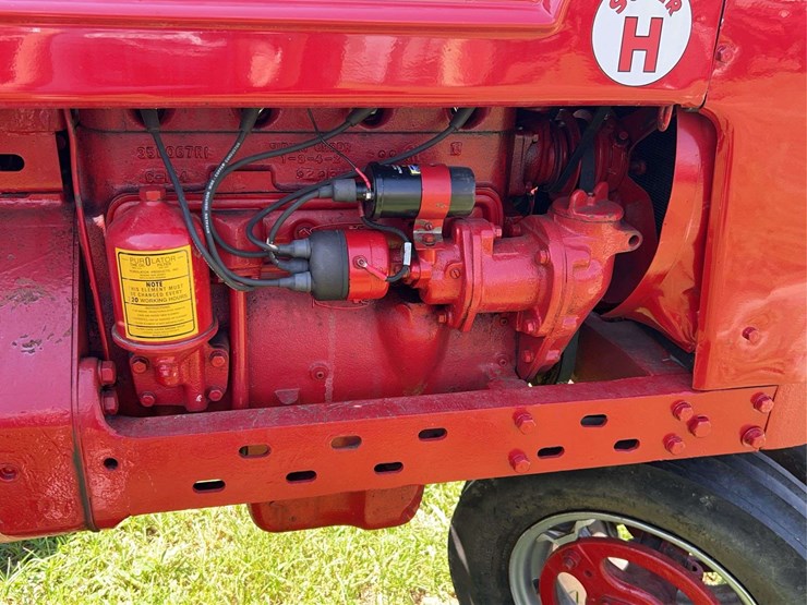 1953-farmall-super-h-image-15